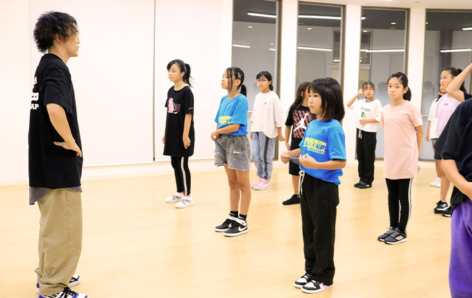 3つのスタジオでレッスンを行っています